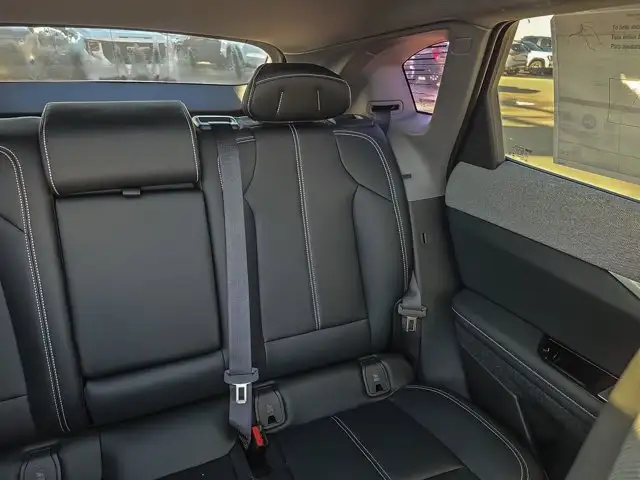 2027 Cadillac OPTIQ Sport in Cars & Trucks in Winnipeg - Image 15