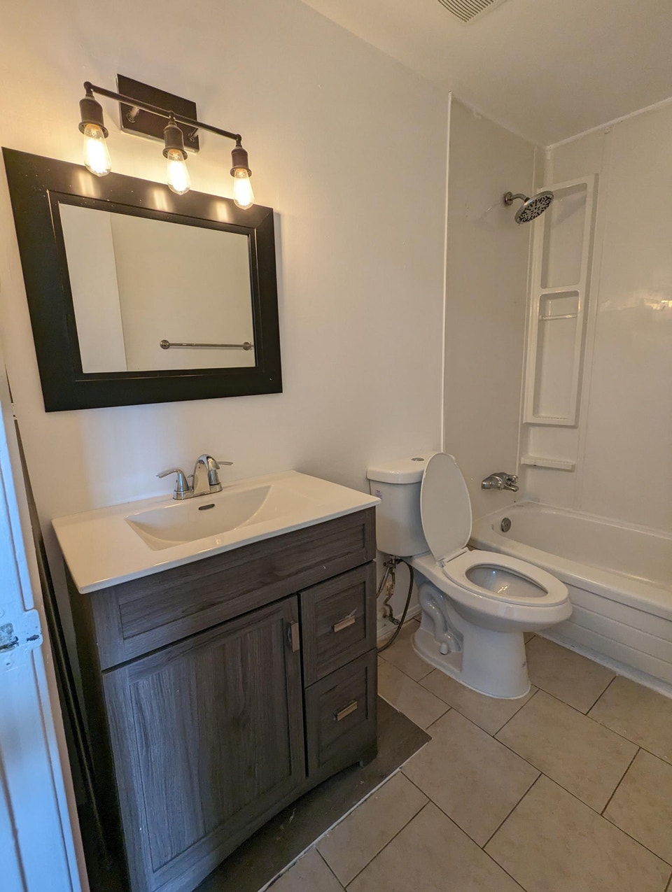 3 Bedroom Townhome -Great Neighborhood! 3
