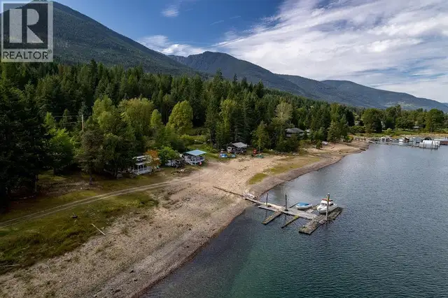 8275 East Procter Road Procter, British Columbia in Land for Sale in Nelson - Image 33