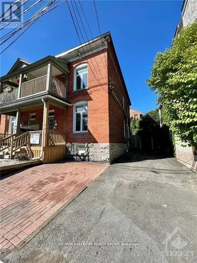 Immediate occupancy, month of October rent free. Bright and well-maintained 2-bedroom, 1-bathroom ap...