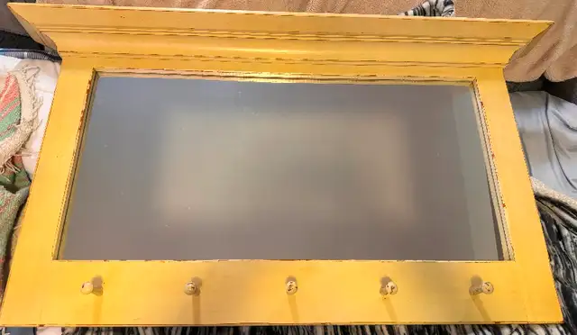 Nice wood wall mirror with upper shelf and coat hooks in Home Décor & Accents in Markham / York Region - Image 2