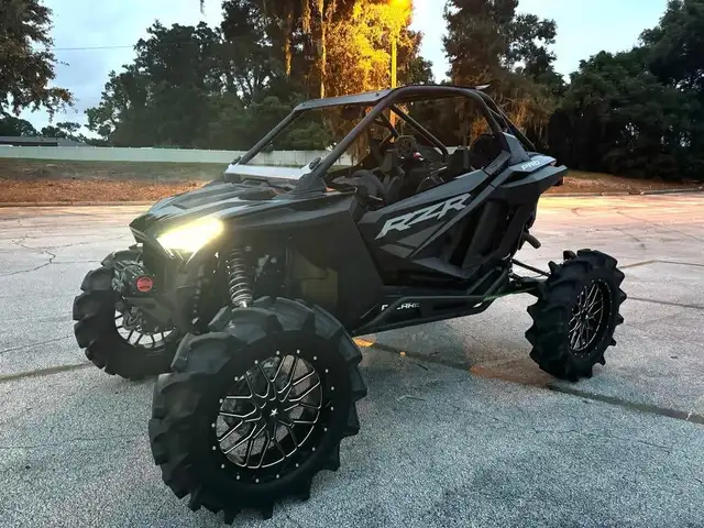 2022 POLARIS RZR XP 1000 PREMIUM 1000CC-BLACK! in ATVs in Dartmouth - Image 2