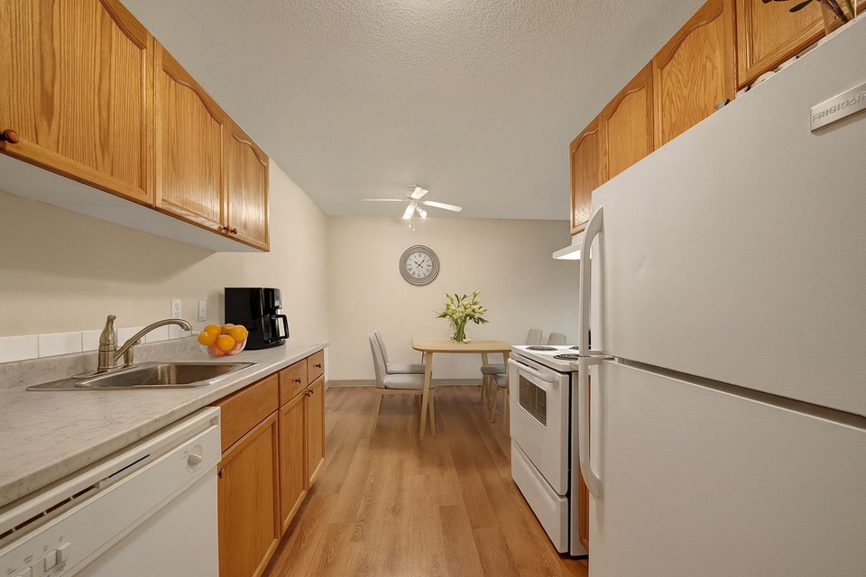 3 Bed x 1.5 Bath Apartment for Rent on 165th St. NW 3