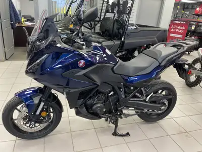 2025 Honda NT1100AS .