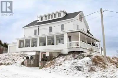 Bienvenue/Welcome to 296 Chemin Montagne à Comeau located in the friendly community of Saint-André N...