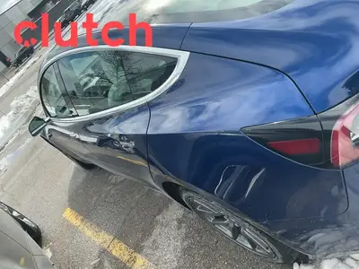 NO ACCIDENTS / CLEAN CARFAX / 1 OWNER / Auto Dimming Rearview Mirror, Climate Control, Dual Zone Fro...