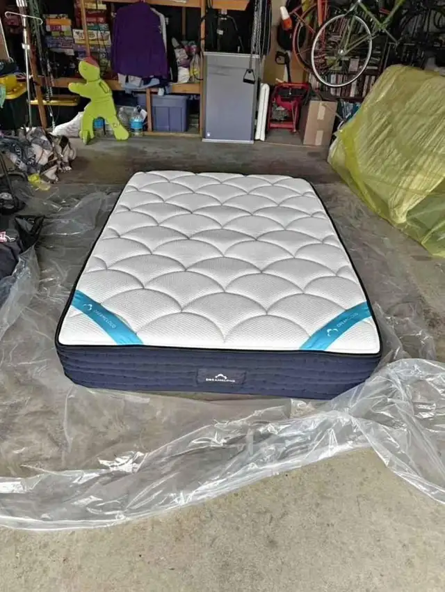 Queen Mattress : King Mattress | Full Mattress / Twin Mattress in Beds & Mattresses in Oshawa / Durham Region - Image 5