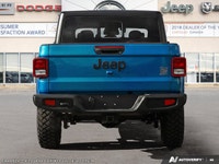 This Jeep Gladiator boasts a Regular Unleaded V-6 3.6 L/220 engine powering this Automatic transmiss... (image 5)