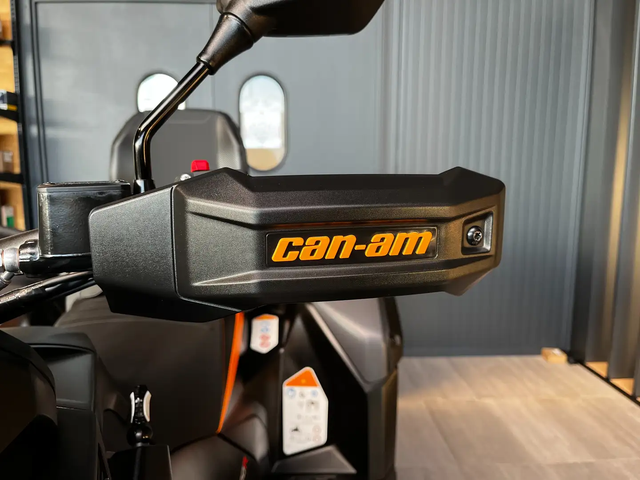 2026 CAN AM OUTLANDER MAX XT P 1000R (FINANCING AVAILABLE) in ATVs in Strathcona County - Image 8