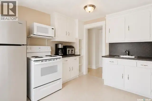 610 Albert AVENUE Saskatoon, Saskatchewan in Houses for Sale in Saskatoon - Image 31