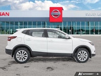 Recent Arrival! CARFAX Canada No Reported Accidents CARFAX Canada One Owner 2023 Nissan Qashqai S 4D... (image 1)