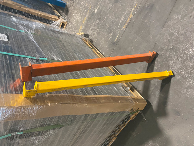 Used 42" pallet bars - safety supports for pallet racking in Other Business & Industrial in Mississauga / Peel Region - Image 2