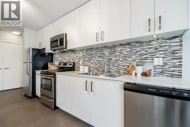 1011 66 CORDOVA STREET Vancouver, British Columbia in Long Term Rentals in Vancouver - Image 10
