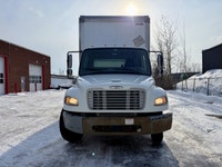 2019 Freightliner M2 106 Ryder Stock ID: 841284 Transmission Type/Speed: AUTO 6 Engine: DIESEL B6.7... (image 1)