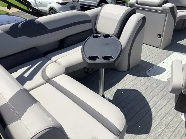 2022 Sylvan L-3 DLZ Bar in Powerboats & Motorboats in Trenton - Image 8