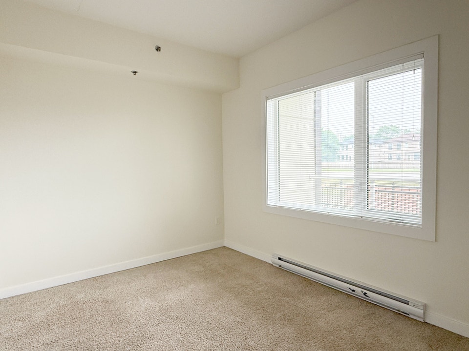 Chancellor - 1 bed / 1 Bath Available NOW! 4