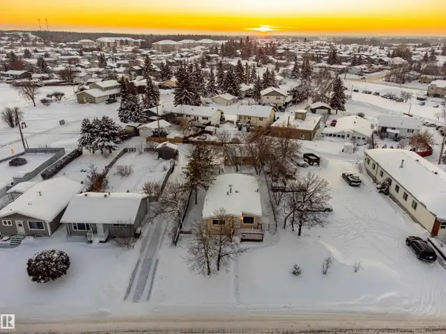 315 10 ST Cold Lake, Alberta in Houses for Sale in Edmonton - Image 23