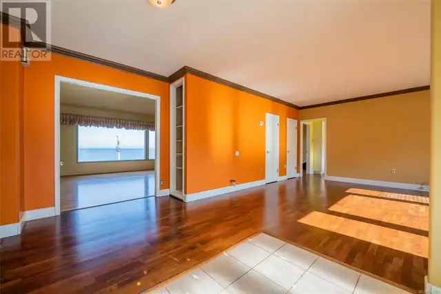 441 Memorial Ave Qualicum Beach, British Columbia in Houses for Sale in Parksville / Qualicum Beach - Image 34