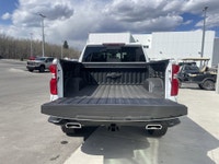 AMVIC Licensed Dealer 13.4 Chevrolet Infotainment | Duramax 3.0L Turbo-Diesel | Z71 Off-Road Package... (image 7)
