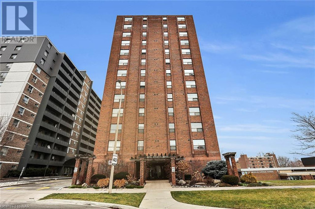 141 CHURCH Street Unit# 402 St. Catharines, Ontario in Condos for Sale in St. Catharines - Image 2