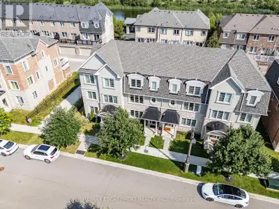 Nestled in the heart of North Oakville at 352 Timberland Gate, this stunning 3-bedroom, 3-bathroom,...