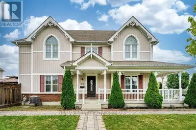Stunning End-Unit Townhome on a Premium Corner Lot! Welcome to this bright and spacious end-unit, at...