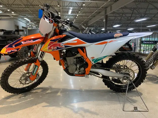 2018 KTM 450 SX-F Factory Edition factory replica 450SXF in Dirt Bikes & Motocross in Guelph - Image 5