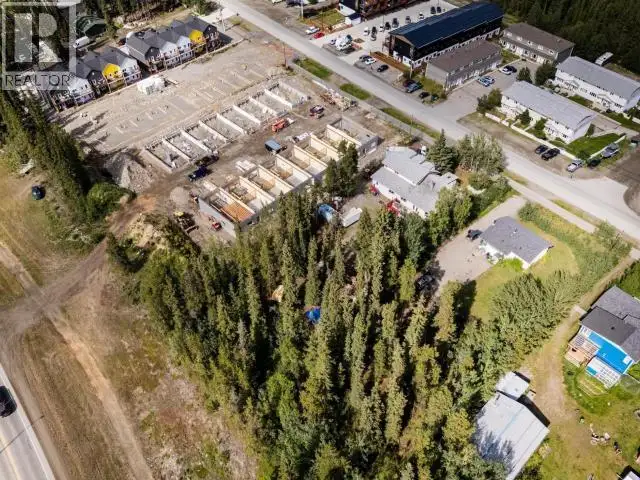 2001 CENTENNIAL STREET Whitehorse, Yukon in Houses for Sale in Whitehorse - Image 3
