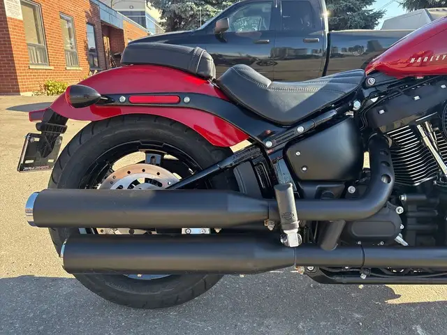 2022 Harley-Davidson Street Bob ~ STREET BOB ~ 114CI ~ CANADIAN  in Street, Cruisers & Choppers in City of Toronto - Image 12