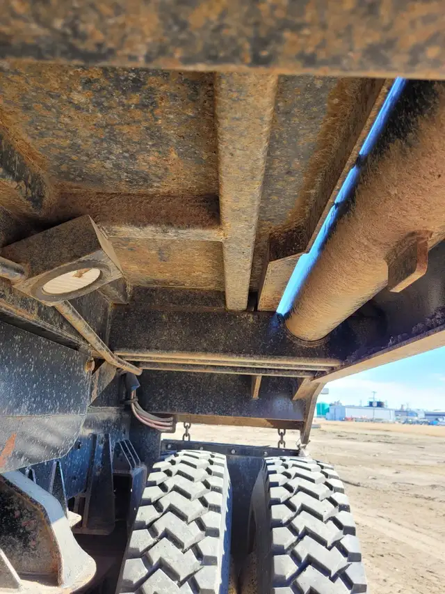 2013 WESTERN STAR 6900XD in Heavy Trucks in Saskatoon - Image 88