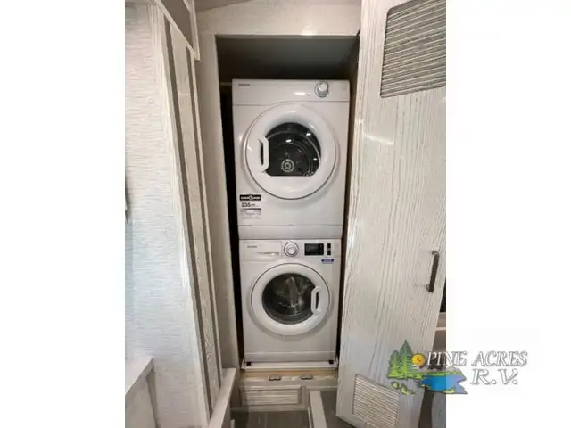 2024 Newmar New Aire 3549 Luxury Diesel Pusher in RVs & Motorhomes in Moncton - Image 65