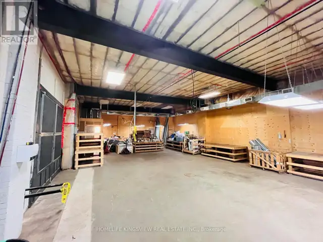 495 OTTAWA STREET Hamilton (Crown Point), Ontario in Commercial & Office Space for Rent in Oakville / Halton Region - Image 14