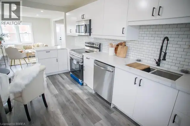 20 PARK Avenue E Brantford, Ontario in Long Term Rentals in Brantford - Image 10