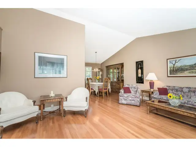 15475 KILMORE COURT Surrey, British Columbia in Houses for Sale in Delta/Surrey/Langley - Image 10