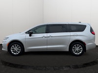 This 2026 CHRYSLER PACIFICA SELECT has the following options Caprice Leatherette Bucket Seats, Remot... (image 1)