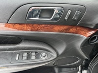 HERE IS A NICE CLEAN LINCOLN THAT LOOKS AND DRIVES GREAT AND GREAT SERVICE RECORD SOLD CERTIFIED COM... (image 9)