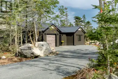 This brand new bungalow is ready for it's first owners! Situated on a 2 acre lot, on a private road...