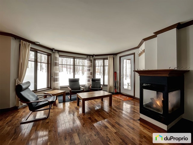 $698,000 - Condominium for sale in Stoneham — photo 1