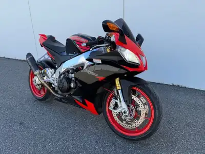 - New Tires - SC Project Exhaust System - Evotech Frame Guards - Samco Red Silicone Hoses Kit - Tech...