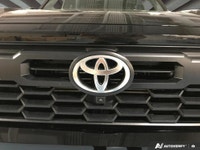 2025 Toyota Tacoma Hybrid TRD Off-Road Only 5,852 KM | Like New & Fully Reconditioned Available Now... (image 8)