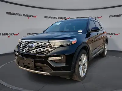 This Ford Explorer has a strong Twin Turbo Gas V-6 3.0L engine powering this Automatic transmission....