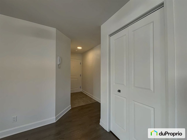 $410,000 - Condominium for sale in Longueuil (St-Hubert) — photo 2
