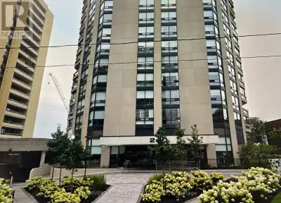 403 - 240 HEATH STREET W Toronto (Forest Hill South), Ontario