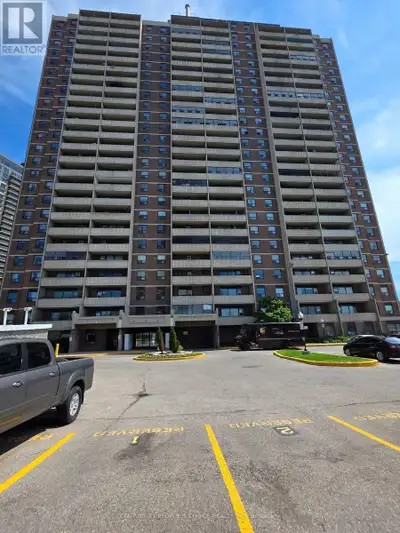 Freshly painted, beautiful, and fully renovated 2-bedroom condo in a prime Toronto location. This br...