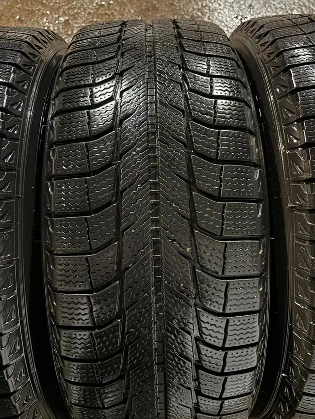 235 55 19 MICHEIN LATITUDE WINTERS // 19" 19in MERCEDES ALLOYS in Tires & Rims in Kitchener / Waterloo - Image 7