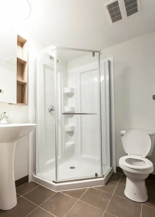 Everything Students Need, All in One Place — NOW ONE MONTH FREE! in Long Term Rentals in Kitchener / Waterloo - Image 3