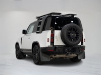 This beautiful 2023 Land Rover Defender 90 X -Dynamic SE P400 is local Ontario vehicle with a clean... (image 4)