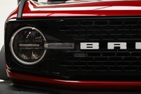 Only 7,435 KM! This Ford Bronco boasts a Intercooled Turbo Regular Unleaded I-4 2.3 L/140 engine pow... (image 2)