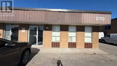 Approx. 4000 sq. ft unit for lease nearby Glidden / Rutherford Rd intersection in Brampton, ON. Unit...