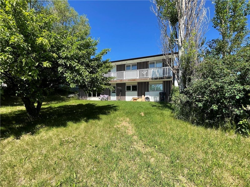 222 Centennial Crescent Melita, Manitoba Houses for Sale Brandon